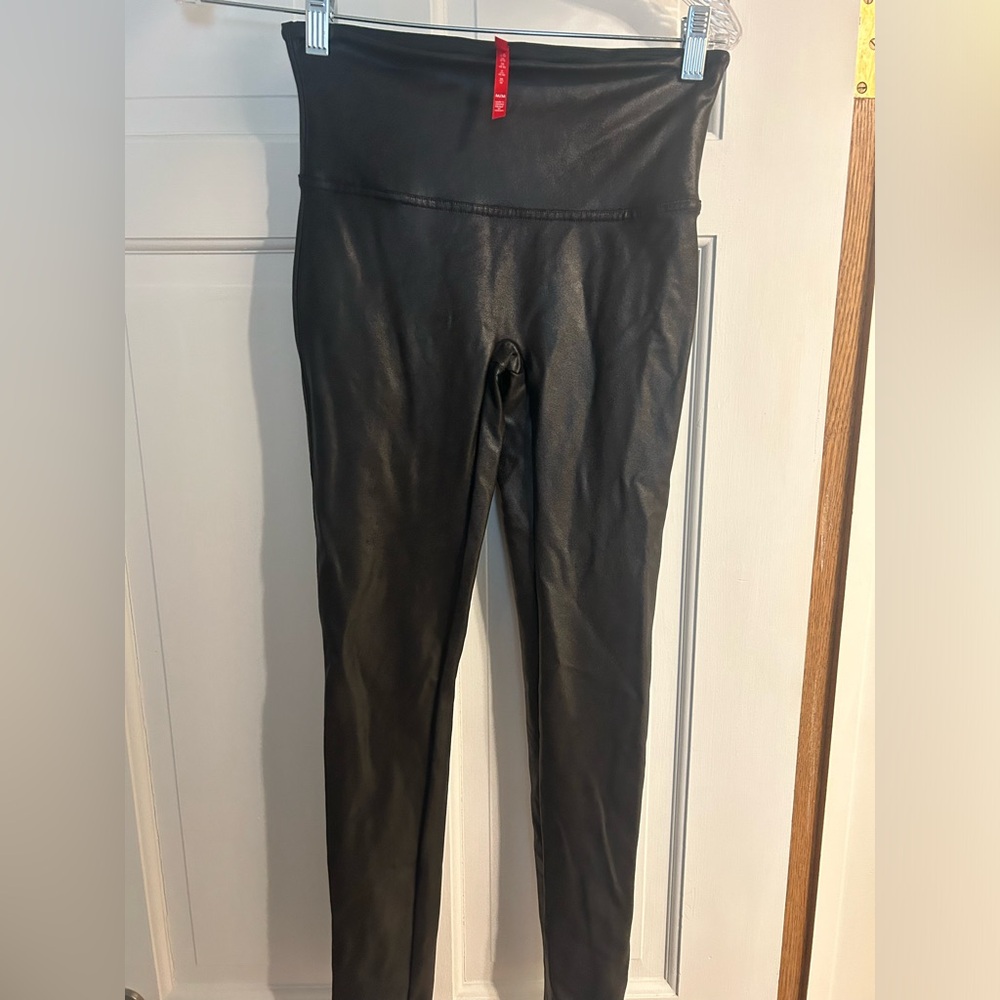 Spanx faux leather leggings black size medium. Gently worn.